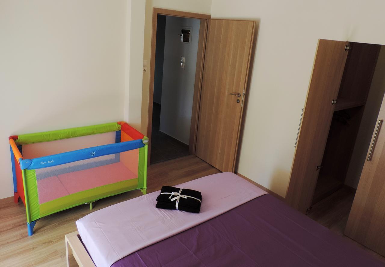 Apartment In The Centre Of เอเธนส์ ภายนอก รูปภาพ
