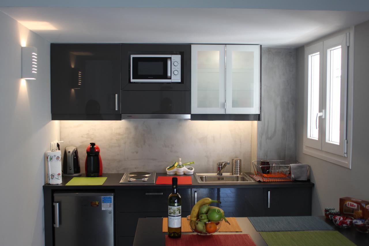 Apartment In The Centre Of เอเธนส์ ภายนอก รูปภาพ