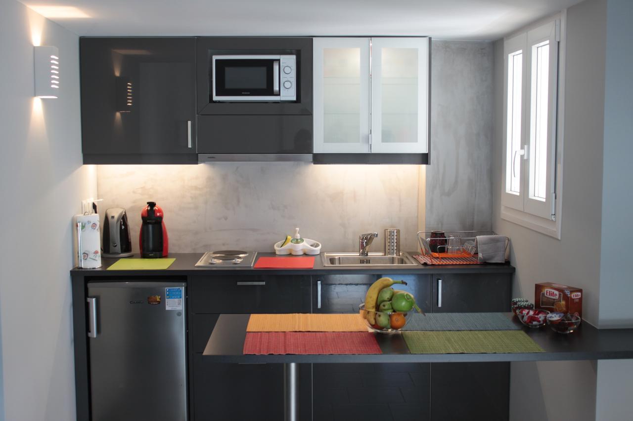 Apartment In The Centre Of เอเธนส์ ภายนอก รูปภาพ